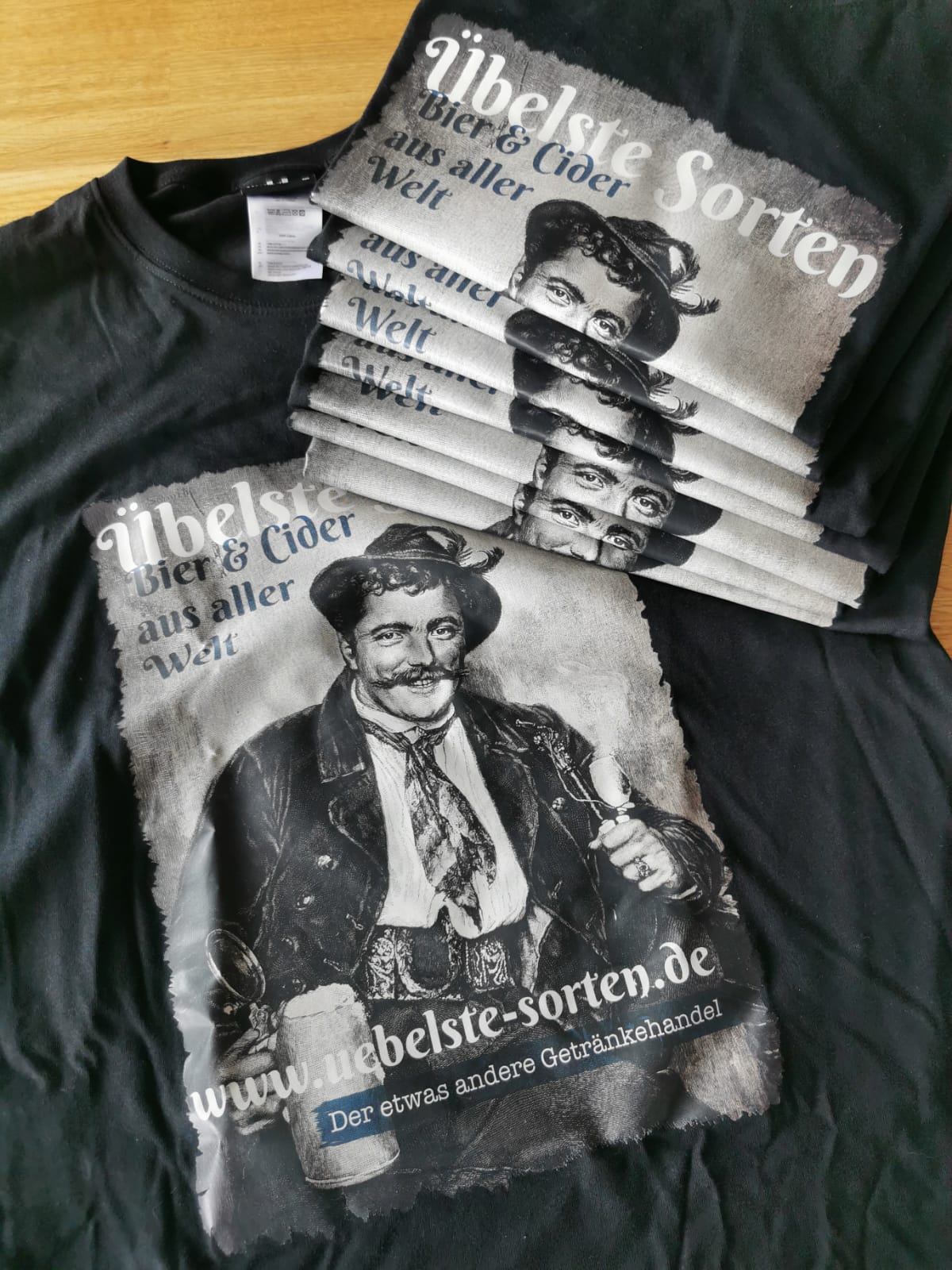 Übelste Sorten T Shirts Mann mit Bier Übelste Sorten T Shirts Mann mit Bier